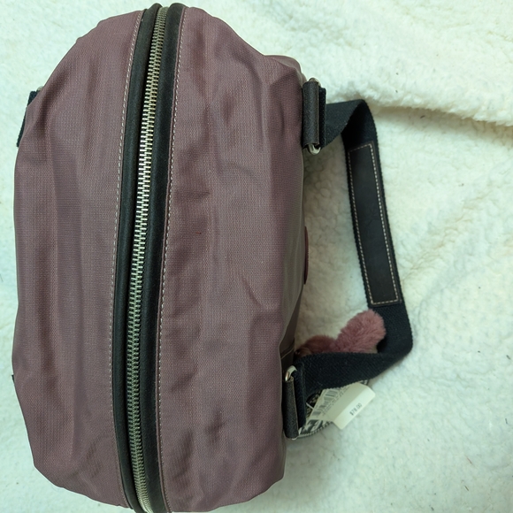 Kipling Raspberry Ulysses - Picture 7 of 12